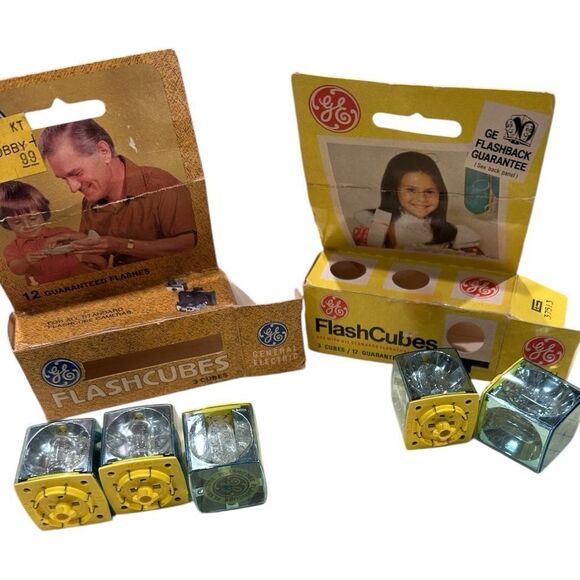 GE FlashCubes Vintage Packaging - Picture 4 of 7